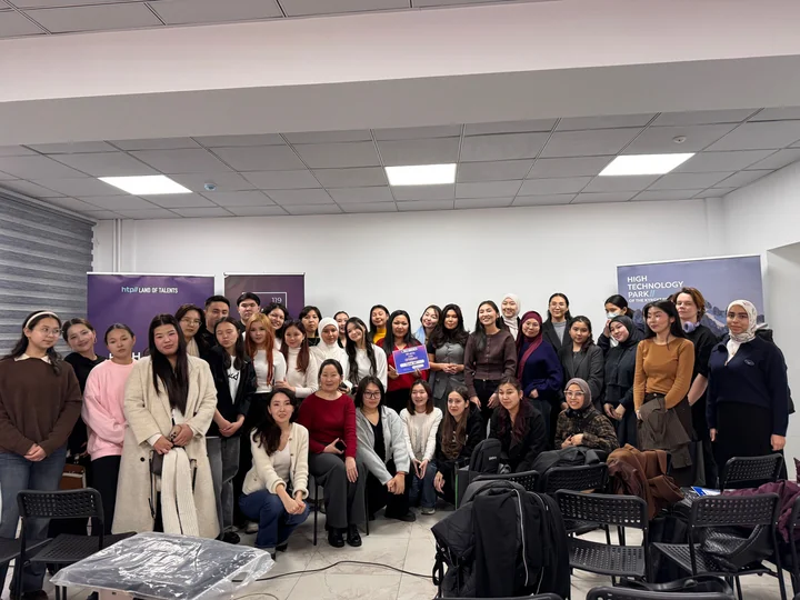 She VibeCodes Hackathon